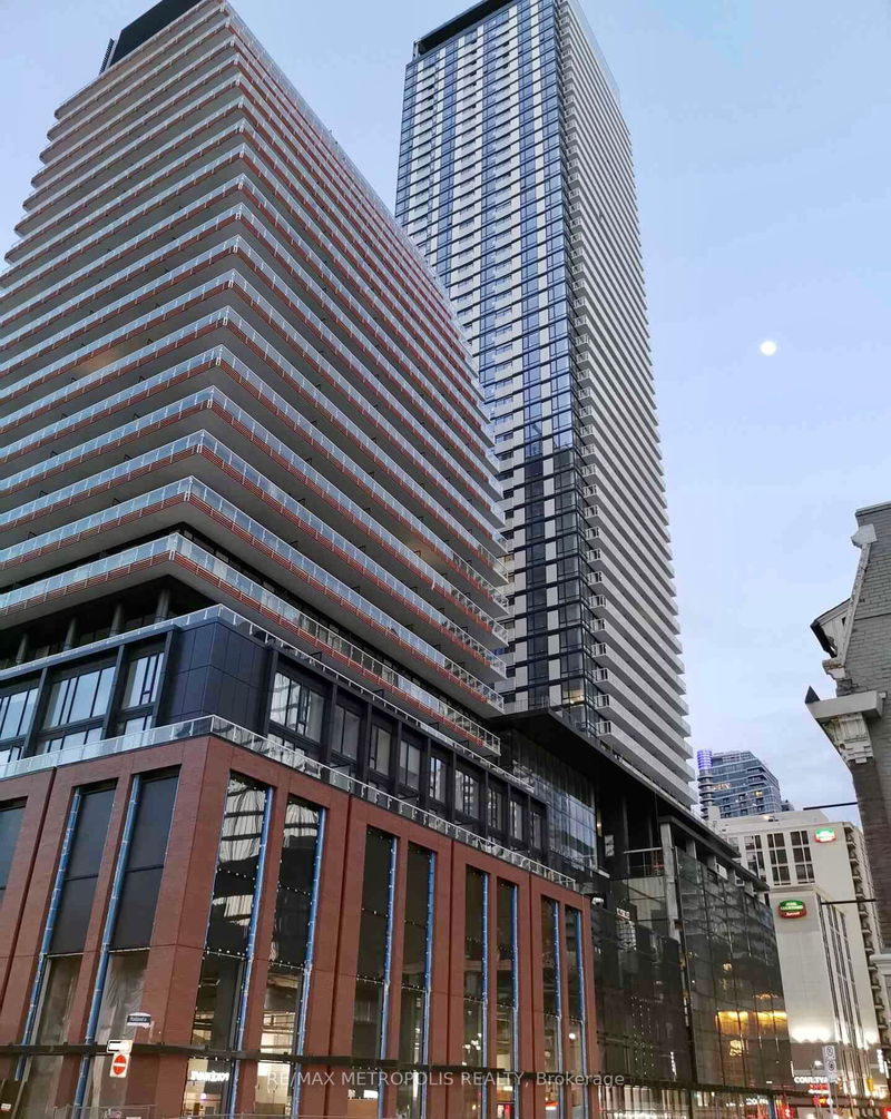 home for lease on 1107-18 Maitland Terrace