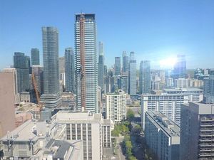 home for lease on 3502-21 Carlton Street