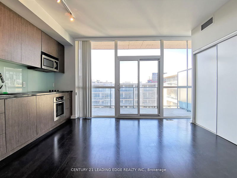 home for sale on 1114-478 King Street W