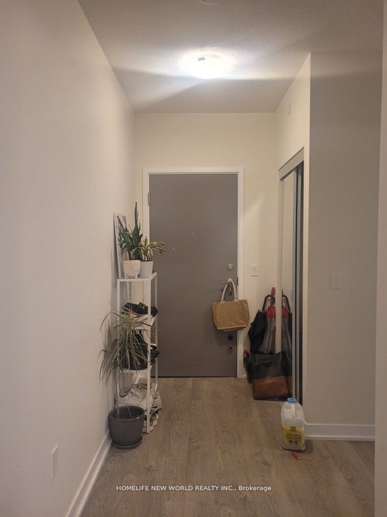 home for lease on 705-99 John Street