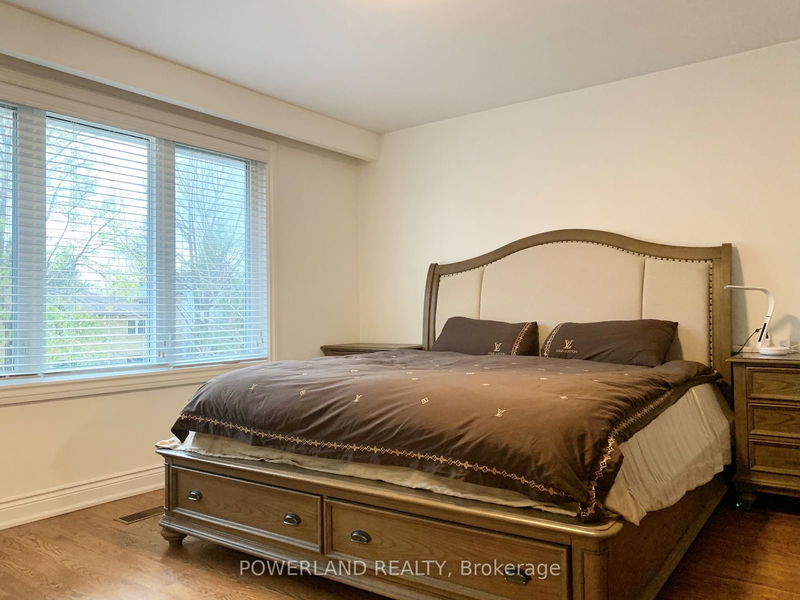 202 Goddard St  Toronto, M3H 5E6 | Image 14