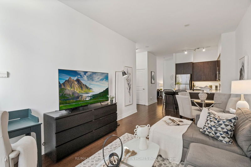 home for sale on 203-500 St Clair Avenue W