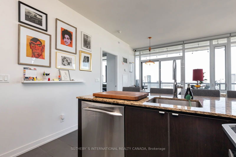  2502 - 170 Fort York Blvd  Toronto, M5V 0E6 | Image 17