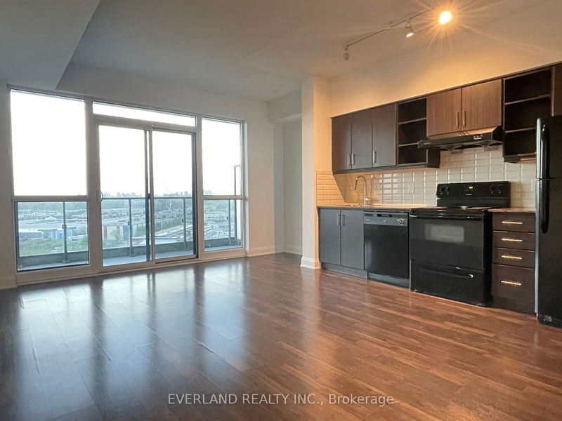 home for lease on 1407-160 Vanderhoof Avenue