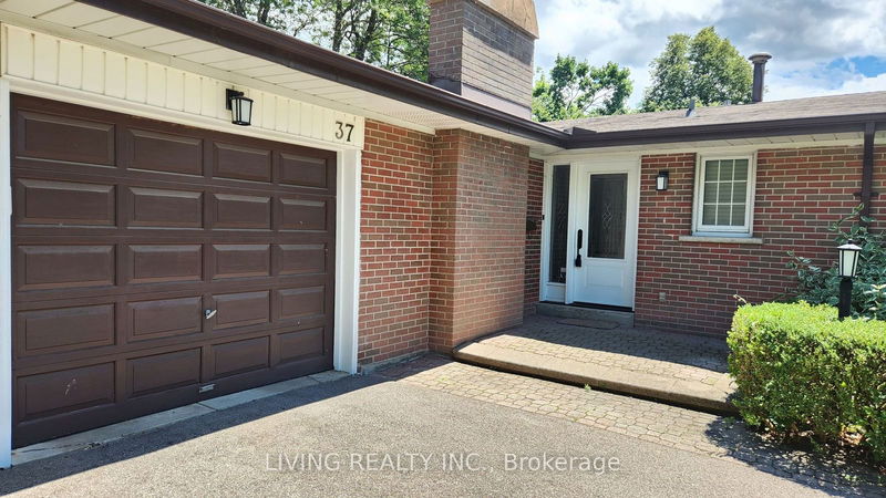 home for lease on 37 Aldenham Crescent