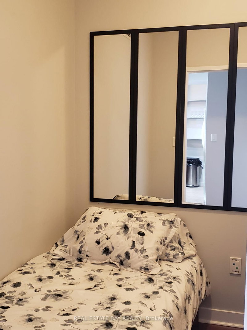 2007 - 3 Navy Wharf Crt, Toronto, M5V 3V1 | Image 3