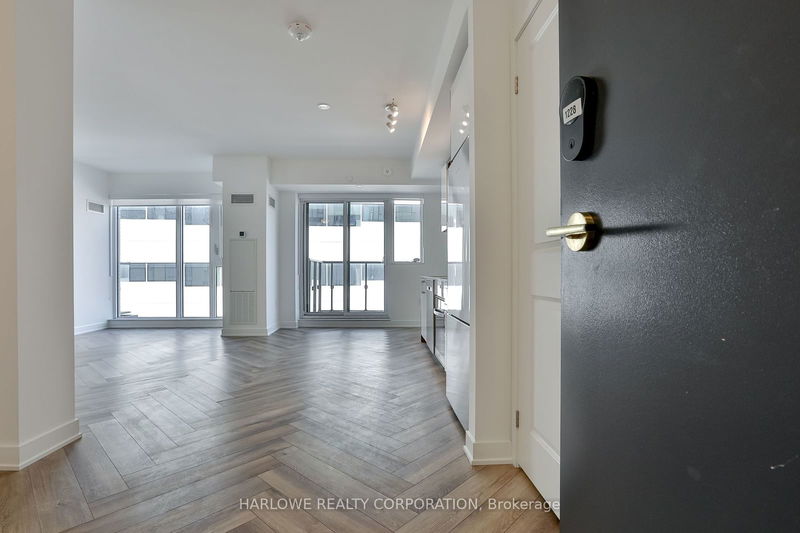 home for lease on 1228-543 Richmond Street W