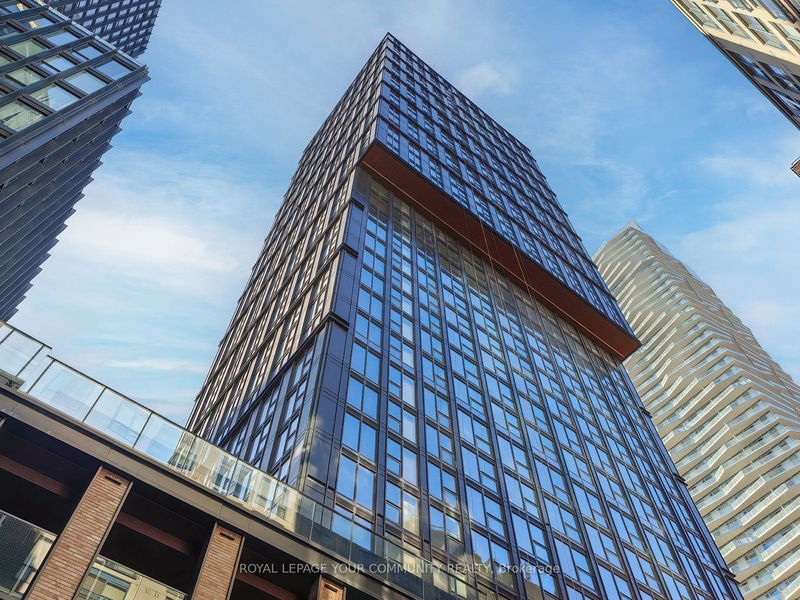 home for lease on 3908-82 Dalhousie Street