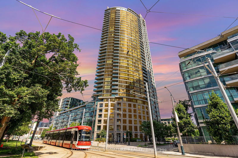 home for sale on 2005-219 Fort York Boulevard