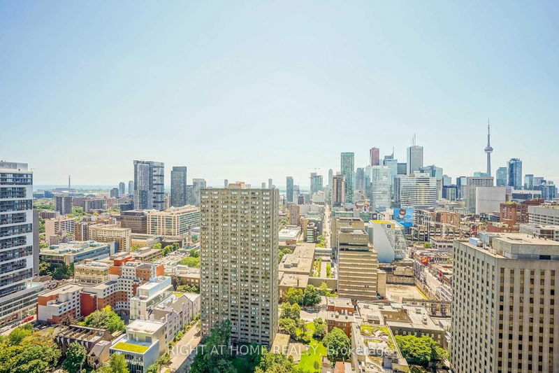 home for lease on 3102-25 Carlton Street