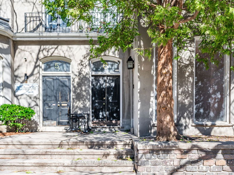 home for lease on 2nd Flr-6 Clarence Square