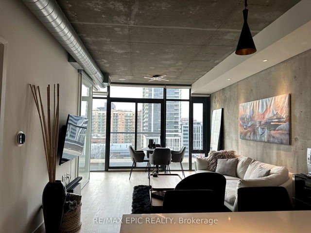 803 - 138 Princess Street