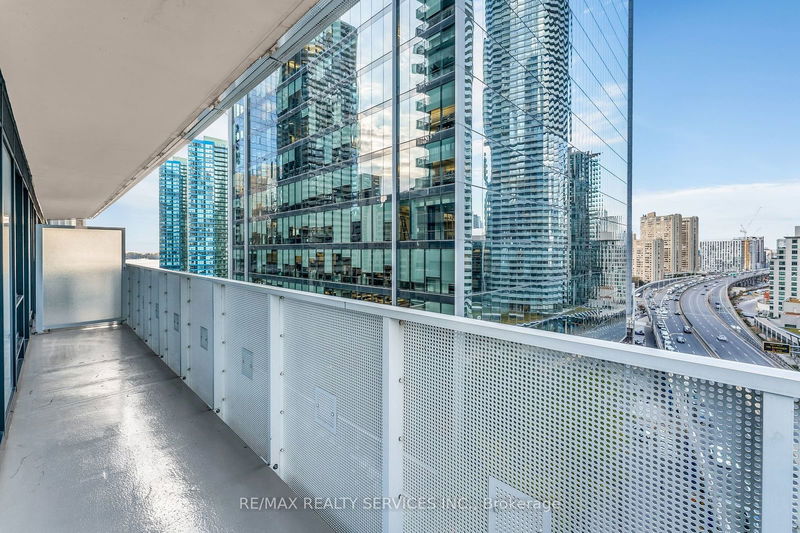  1202 - 100 Harbour St  Toronto, M5J 0B5 | Image 27