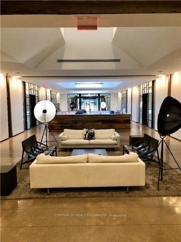 S102 - 1030 King Street