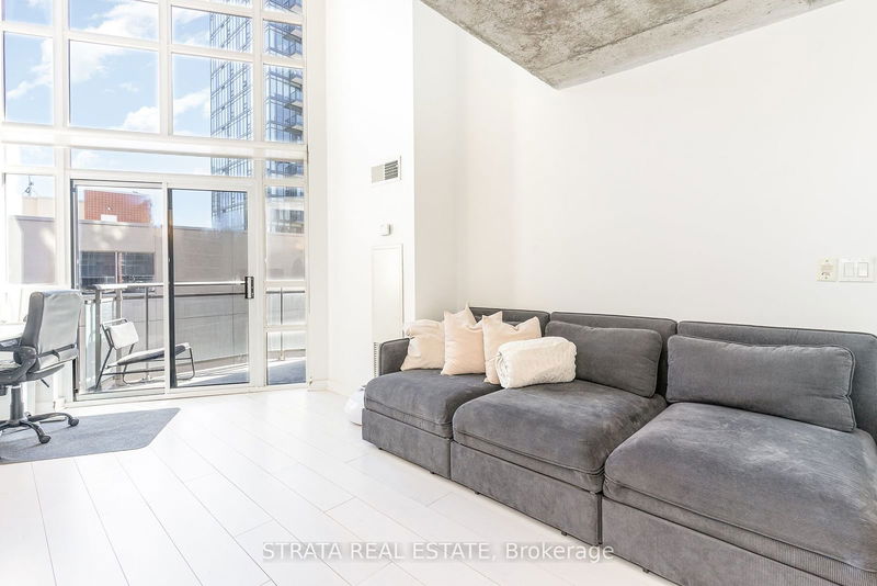 home for sale on 603-255 Richmond Street E