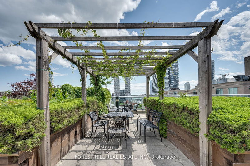 home for sale on 408-109 Front Street E