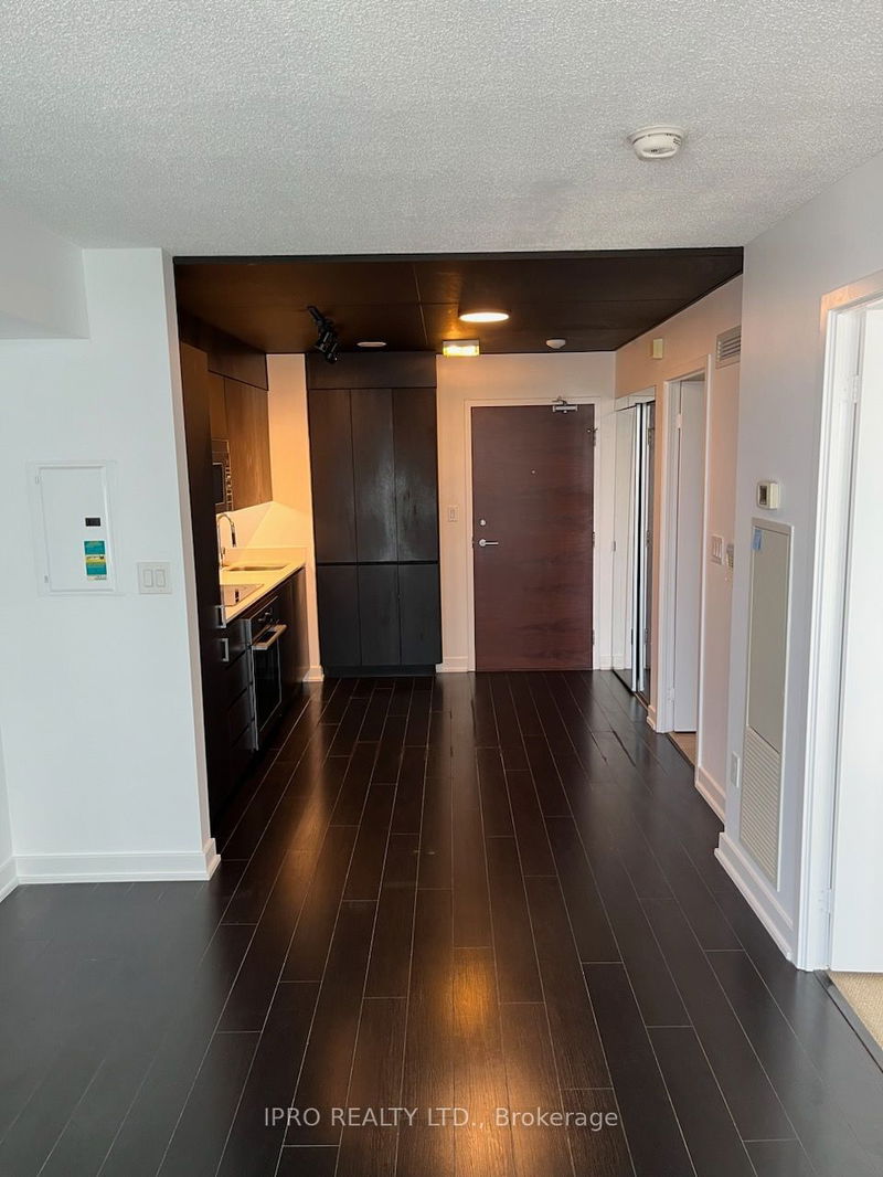 home for lease on 2711-15 Iceboat Terrace