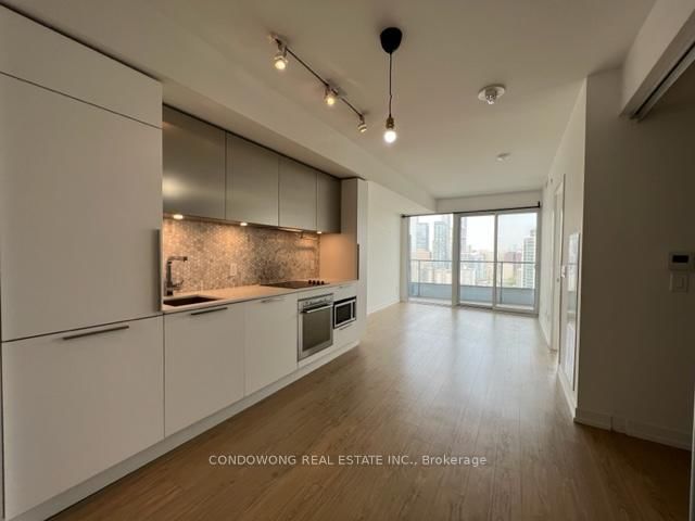 3109 - 85 Wood Street