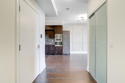 Unit 1008 — 120 Harrison Garden Boulevard — photo 6
