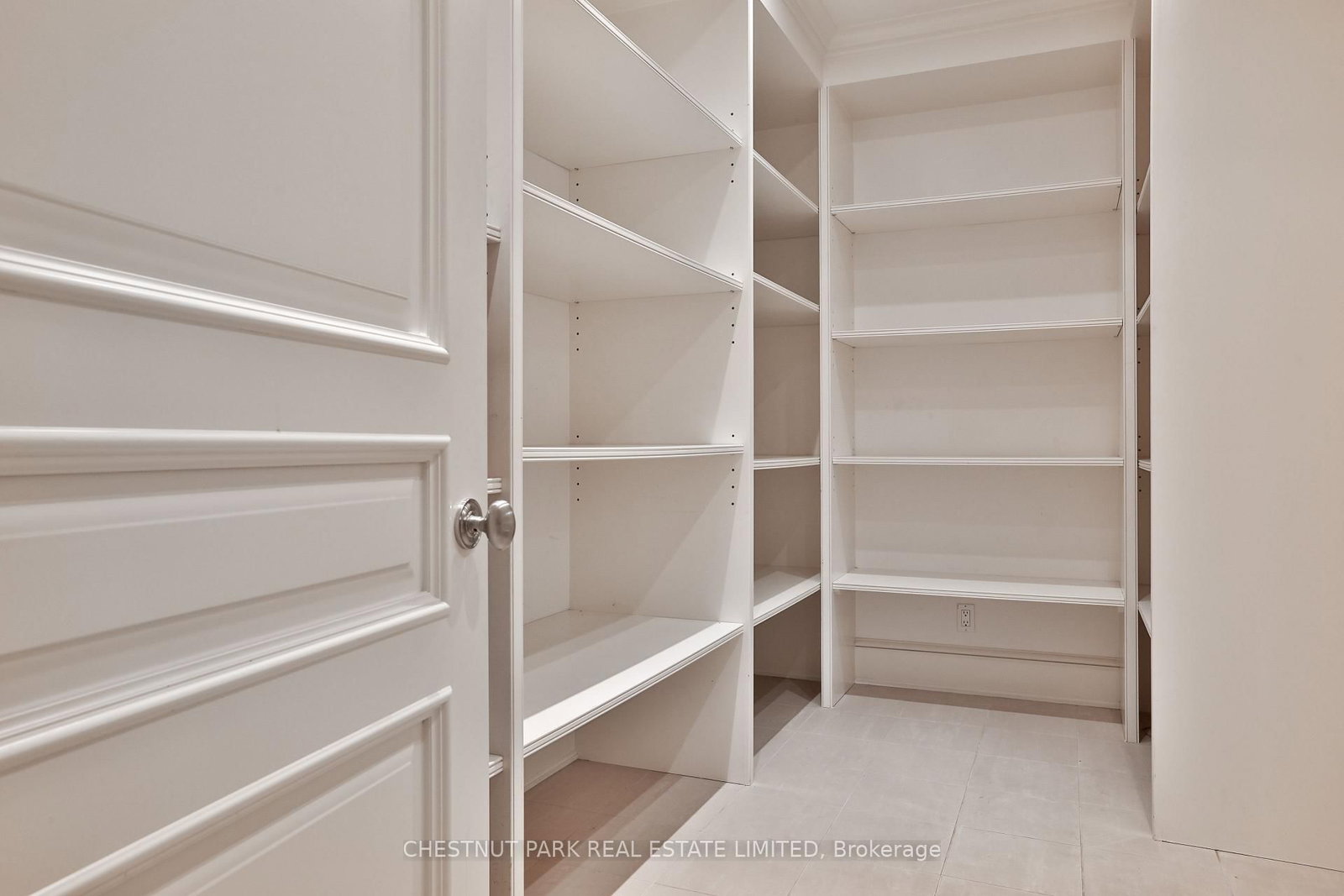 29 Heath Street W - Photo 34