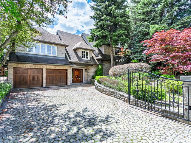 19 Forest Glen Crescent