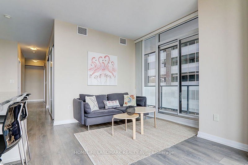  2203 - 426 university Ave  Toronto, M5G 1S9 | Image 23