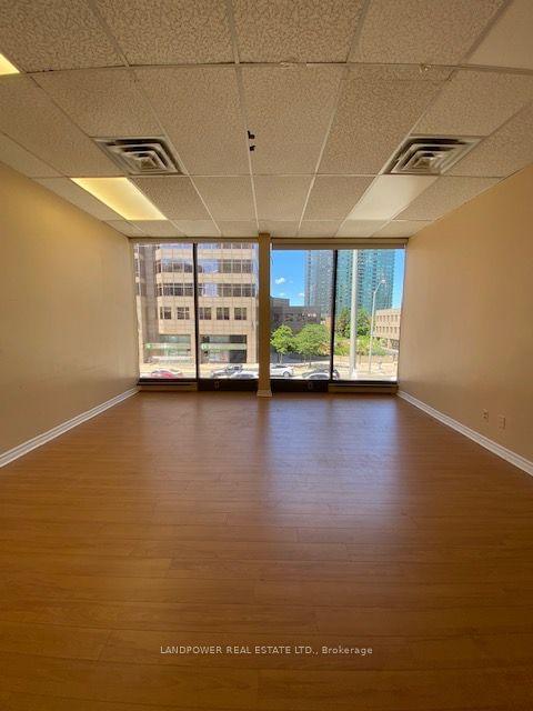 215 - 5635 Yonge St, Toronto, M2M 3S9 | Image 2