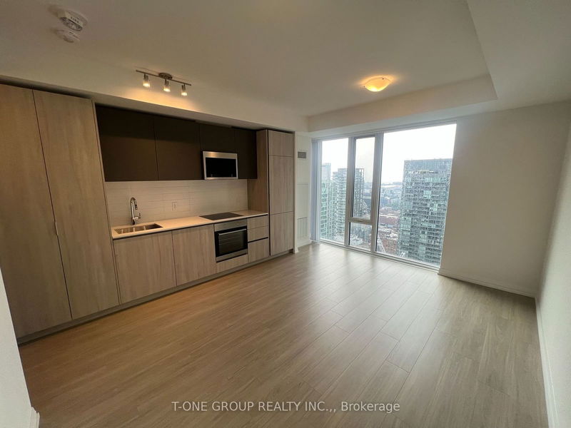 home for lease on 4015-8 Widmer Street