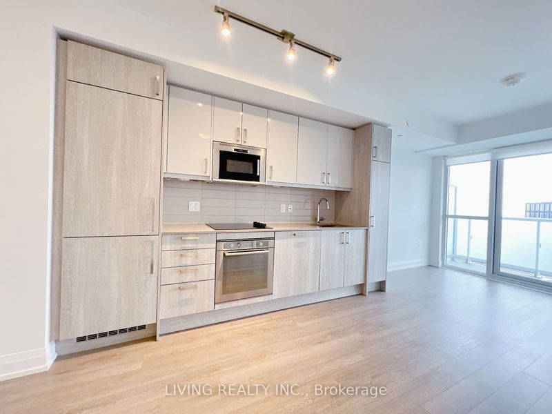 home for lease on 3603-77 Mutual Street