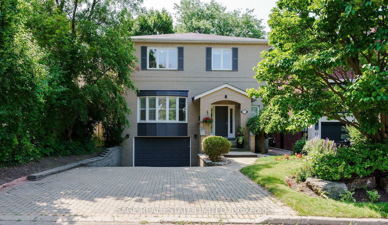 home for lease on 25 Bannockburn Avenue