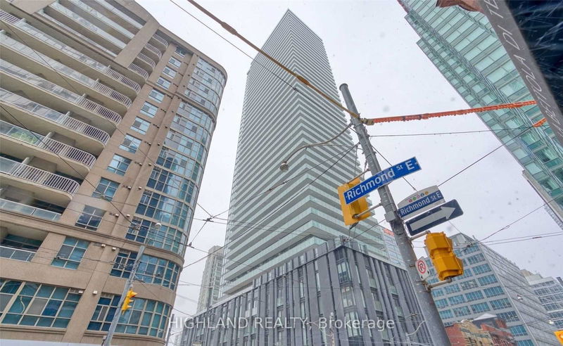 home for lease on 1201-25 Richmond Street E
