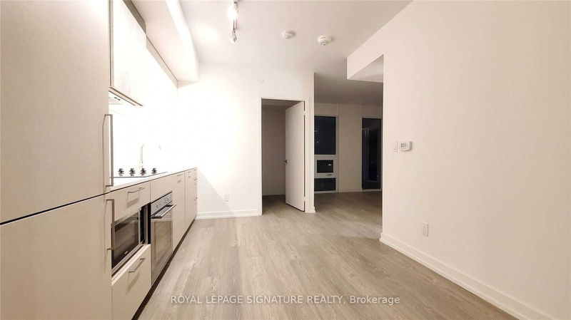 home for lease on 306-19 Western Battery Road