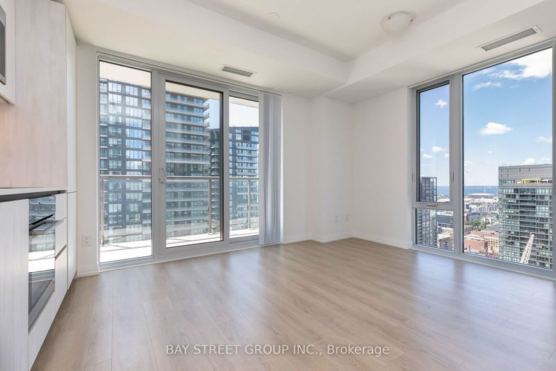 home for lease on 4012-8 Widmer Street