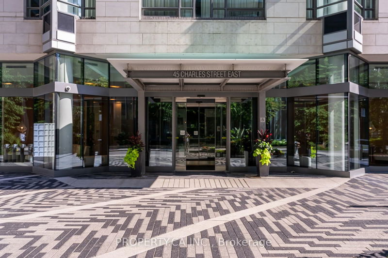home for lease on 1911-45 Charles Street E