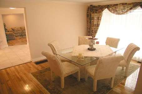 48 Silvergrove Rd, Toronto, M2L2N6 | Image 2