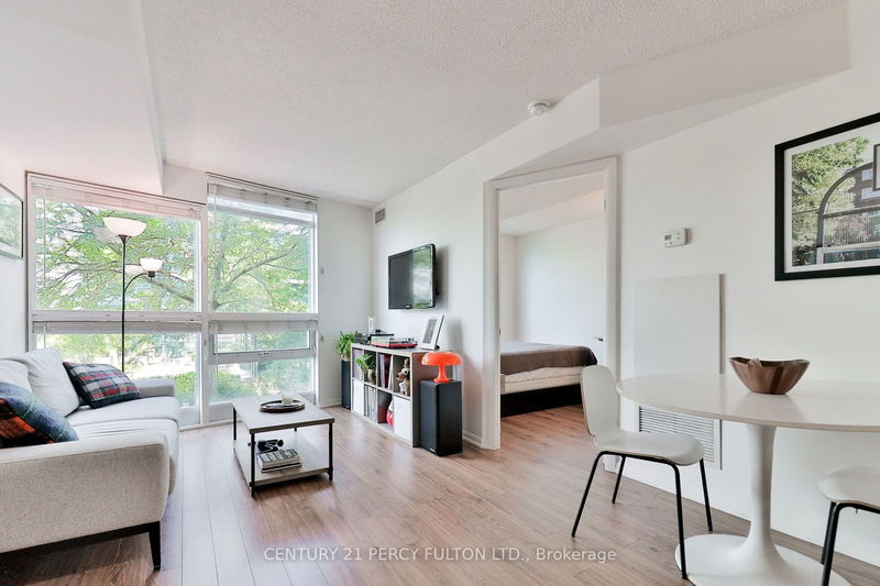  910 - 219 Fort York Blvd  Toronto, M5V 1B1 | Image 3