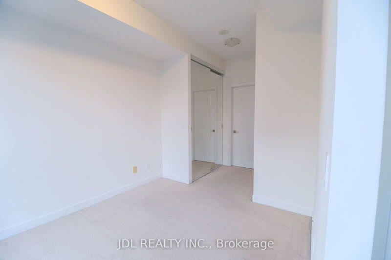  1410 - 770 Bay St  Toronto, M5G 1N6 | Image 19