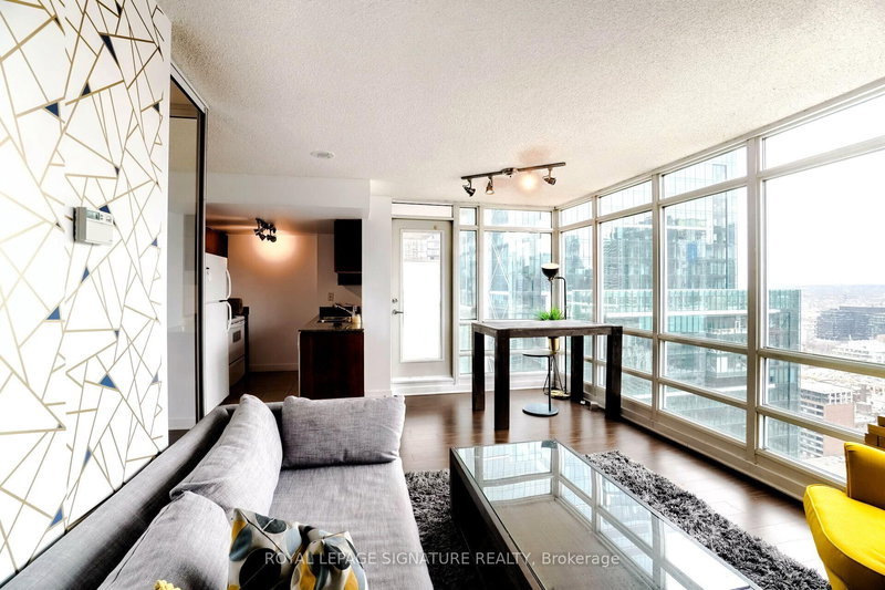 3806 - 397 Front St W, Toronto, M5V 3S1 | Image 2