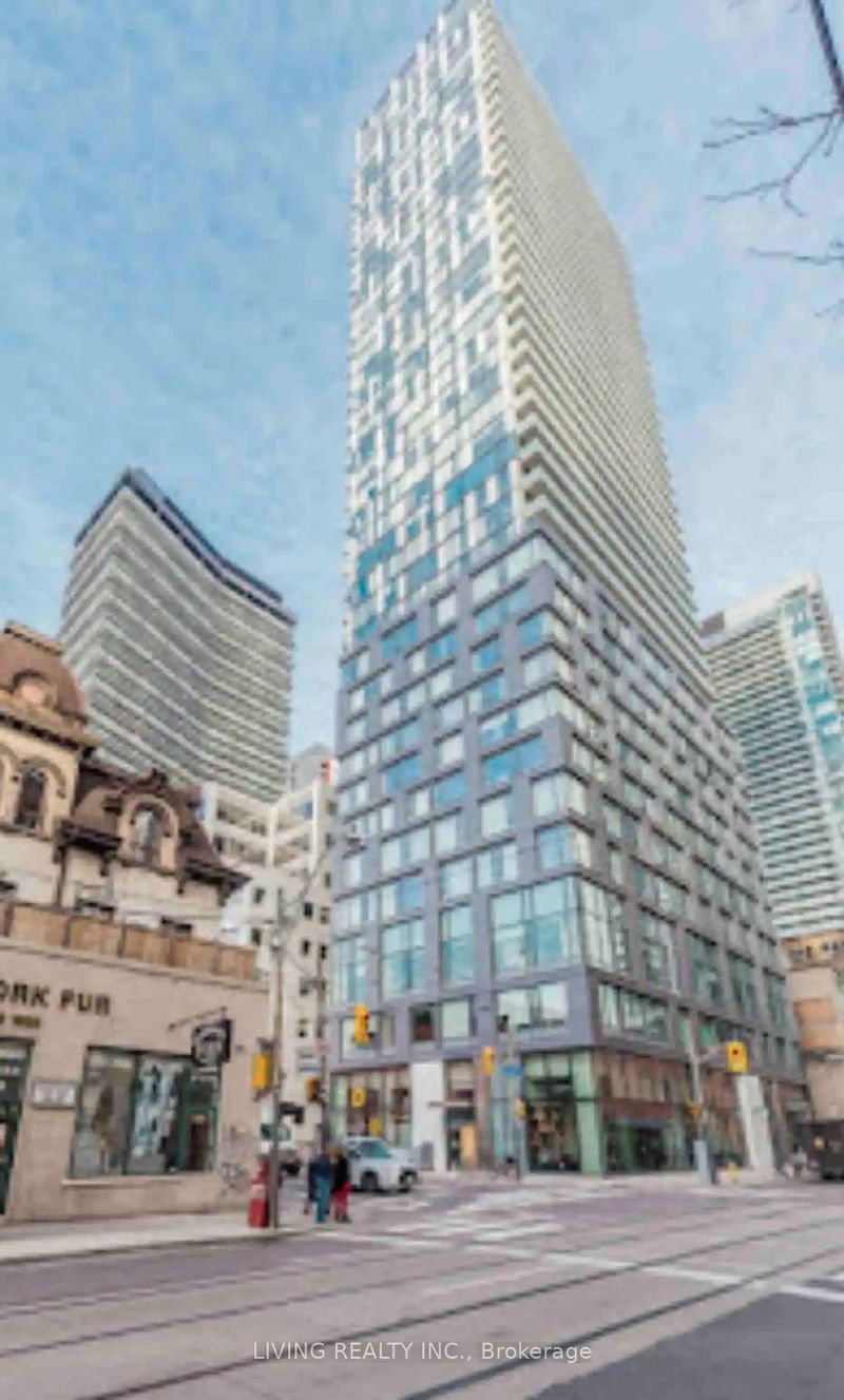 home for lease on 1116-108 Peter Street
