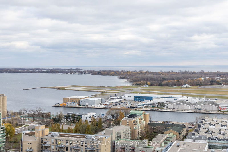 home for lease on 2903-628 Fleet Street