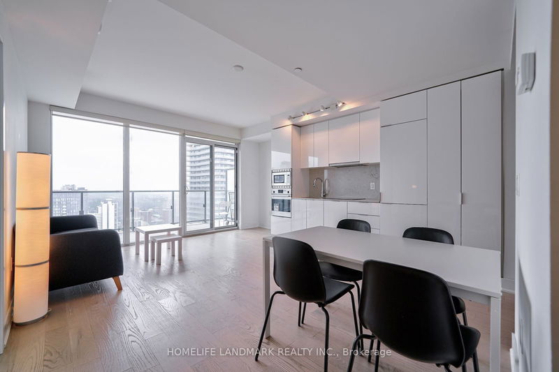 home for lease on 3801-955 Bay Street
