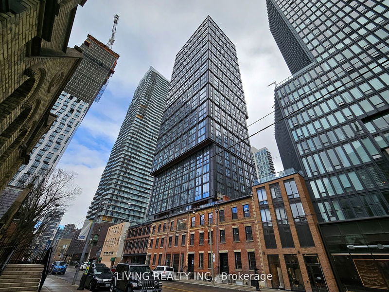 home for lease on 3610-82 Dalhousie Street