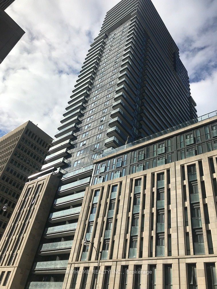 home for lease on 1919-955 Bay Street