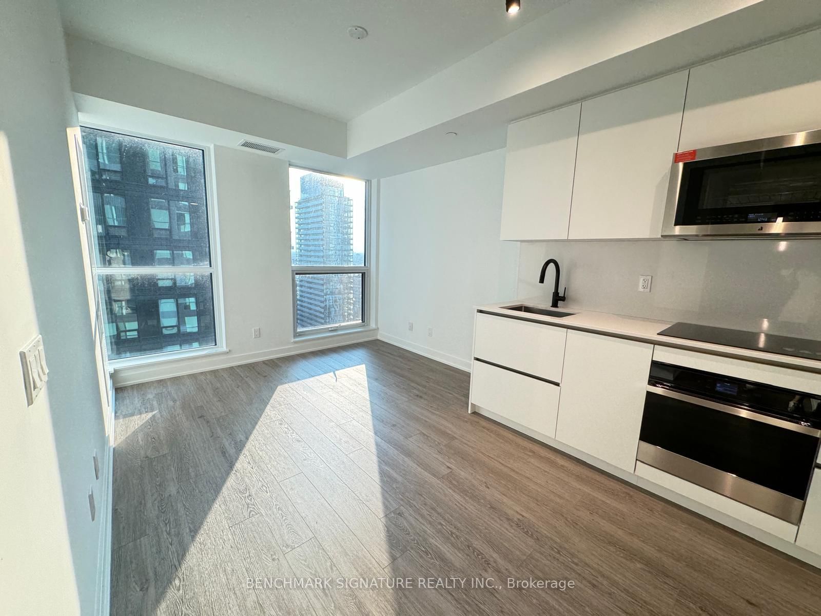 327 King Street W, Unit 2405 - Photo 3