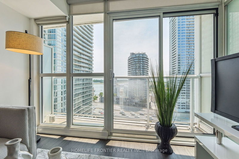  1903 - 85 Queens Wharf Rd  Toronto, M5V 0J9 | Image 22