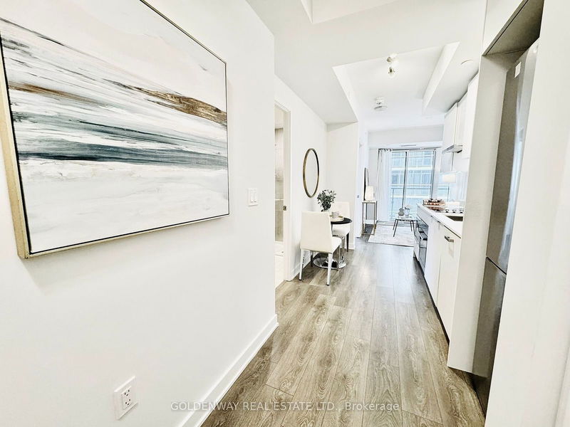  2115 - 195 Redpath Ave  Toronto, M4P 0E4 | Image 1