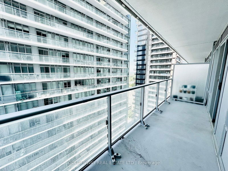  2115 - 195 Redpath Ave  Toronto, M4P 0E4 | Image 13