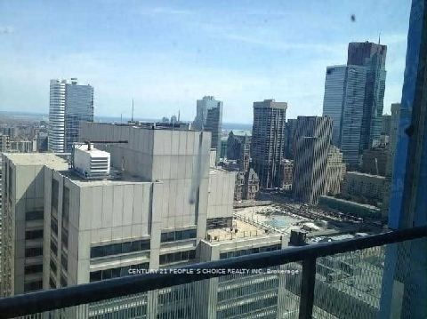 home for lease on 3510-426 University Avenue