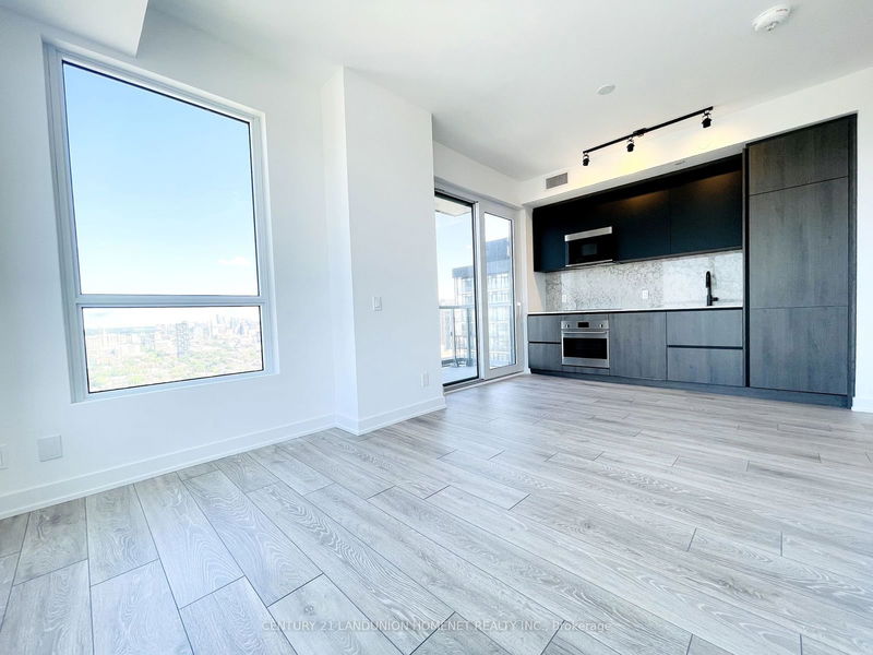 home for lease on 3913-108 Peter Street
