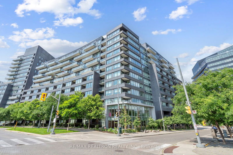 home for lease on N802-120 Bayview Avenue